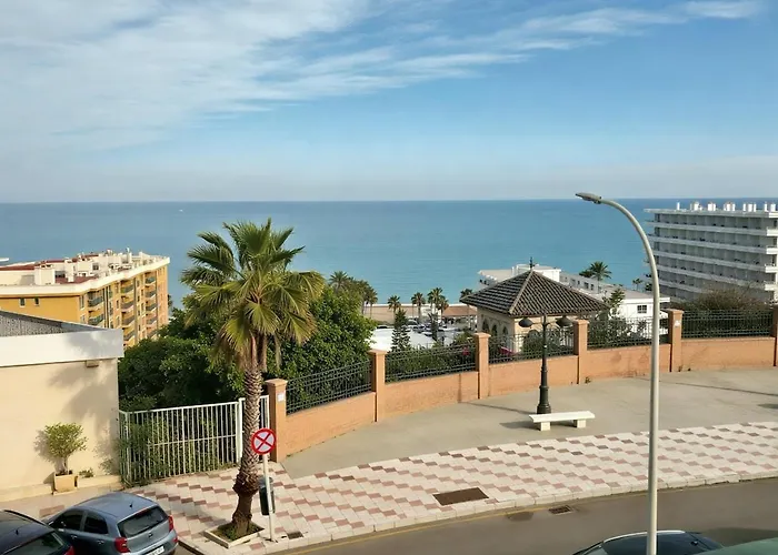 Aurora - Center - Sea Wiew