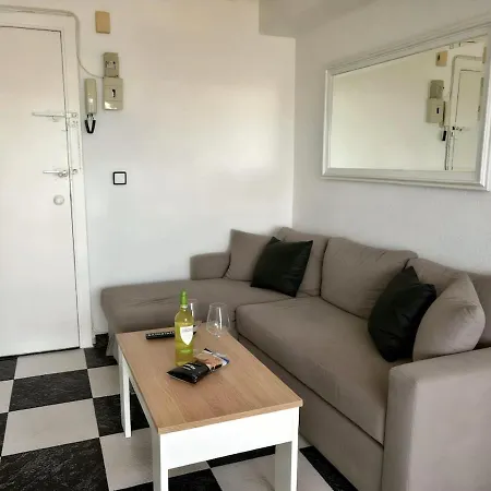 Aurora - Center - Sea Wiew